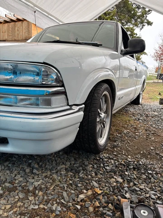 2000 Chevrolet S-10 - Image 6 of 6