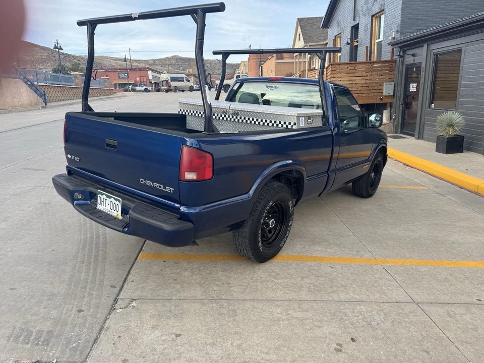 2000 Chevrolet S-10 Blazer 2nd Gen - Image 3 of 21