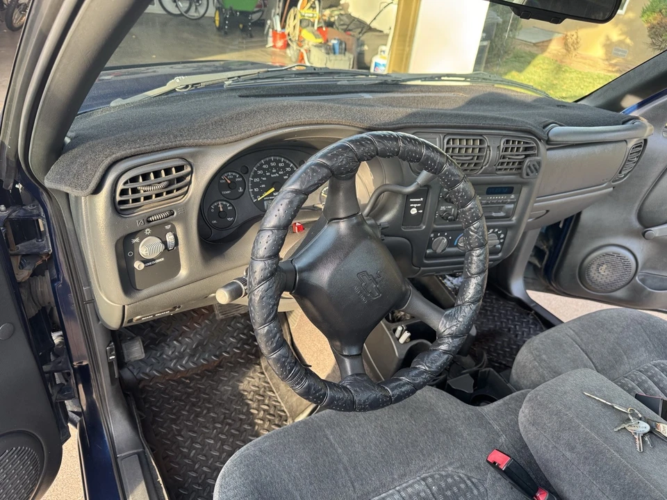 2000 Chevrolet S-10 Blazer 2nd Gen - Image 20 of 21