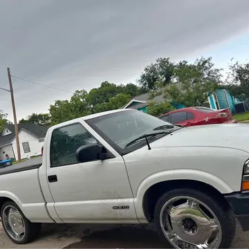 2000 Chevrolet S-10