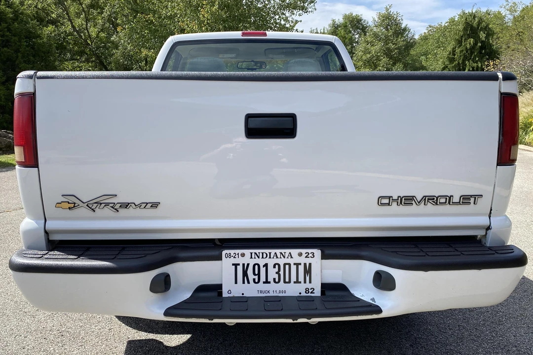 2000 Chevrolet S-10 Blazer 2nd Gen - Image 5 of 31