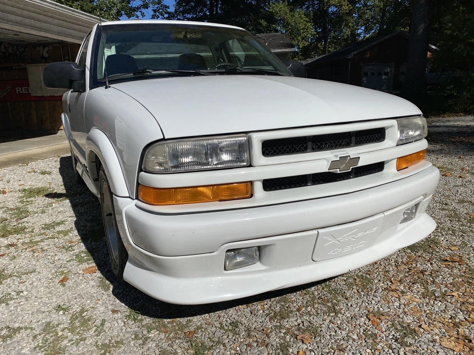 2000 Chevrolet S-10 Blazer 2nd Gen - Image 24 of 31
