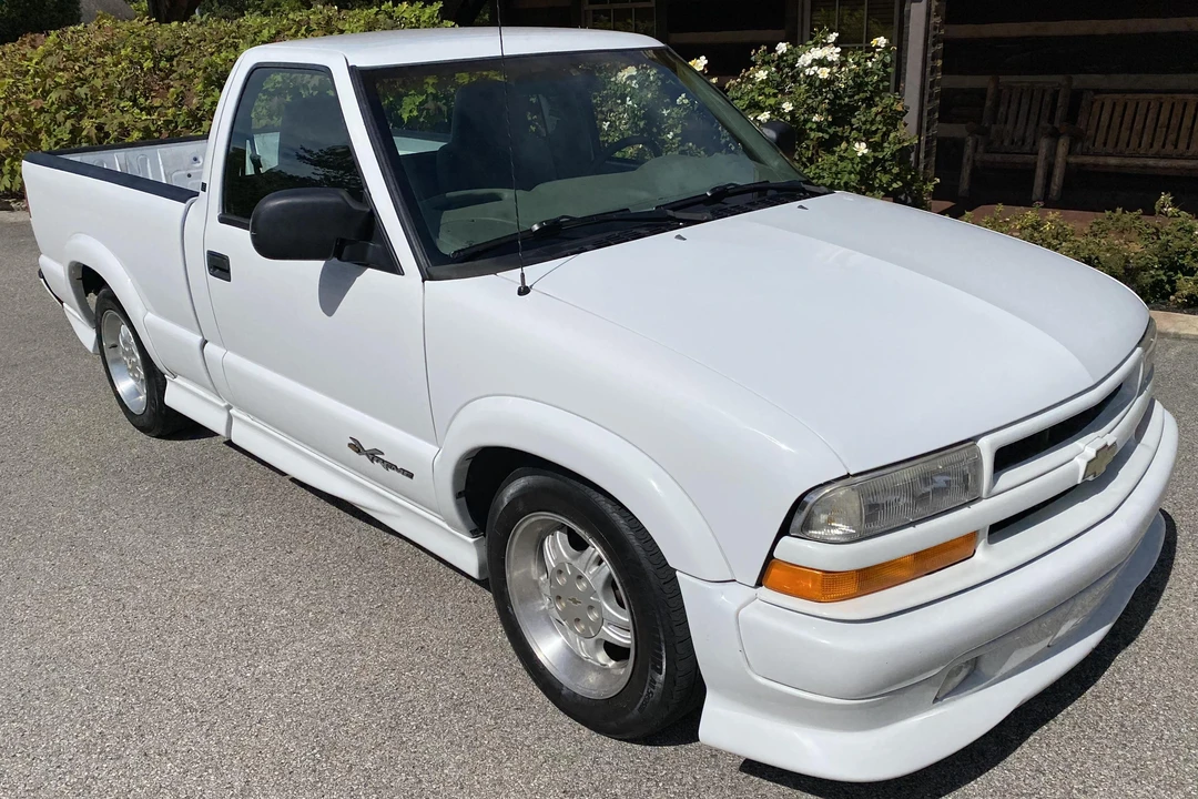 2000 Chevrolet S-10 Blazer 2nd Gen - Image 23 of 31