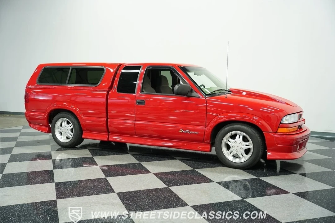 2000 Chevrolet S-10 - Image 16 of 21