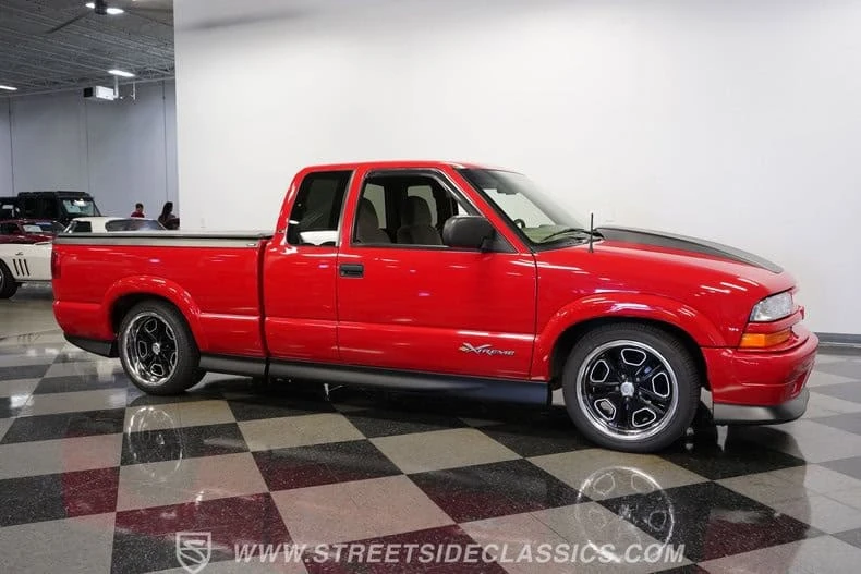 2000 Chevrolet S-10 - Image 15 of 31