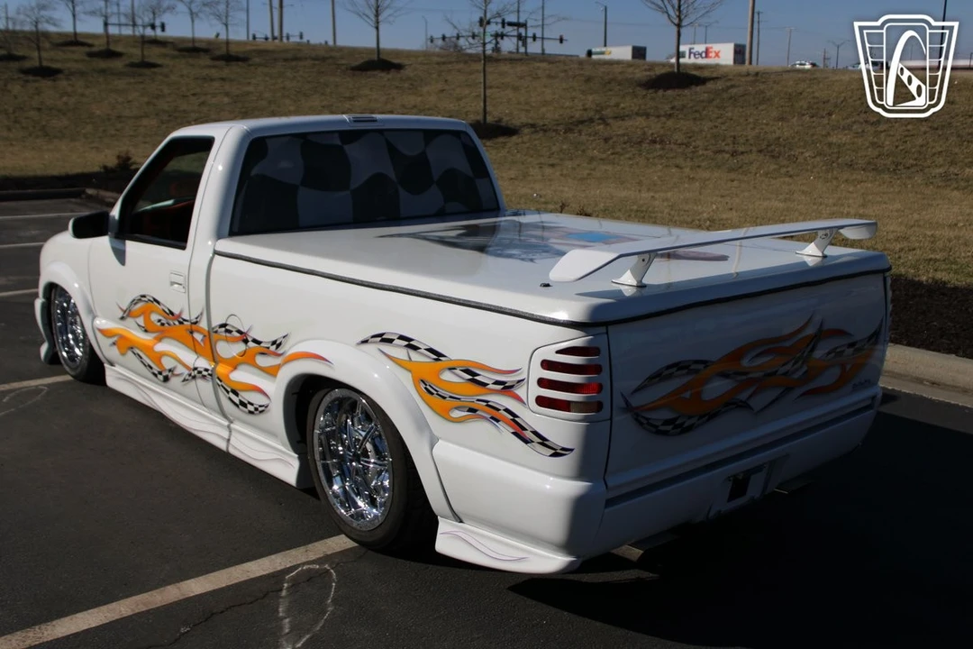 2000 Chevrolet S-10 - Image 8 of 21