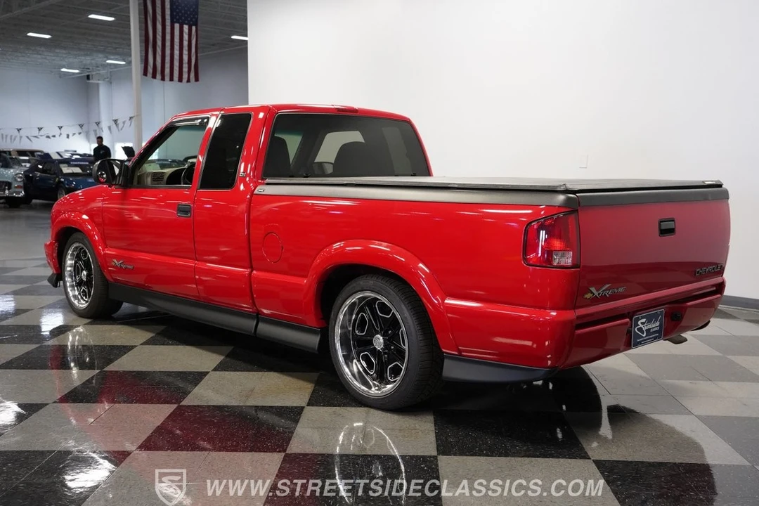 2000 Chevrolet S-10 - Image 11 of 12