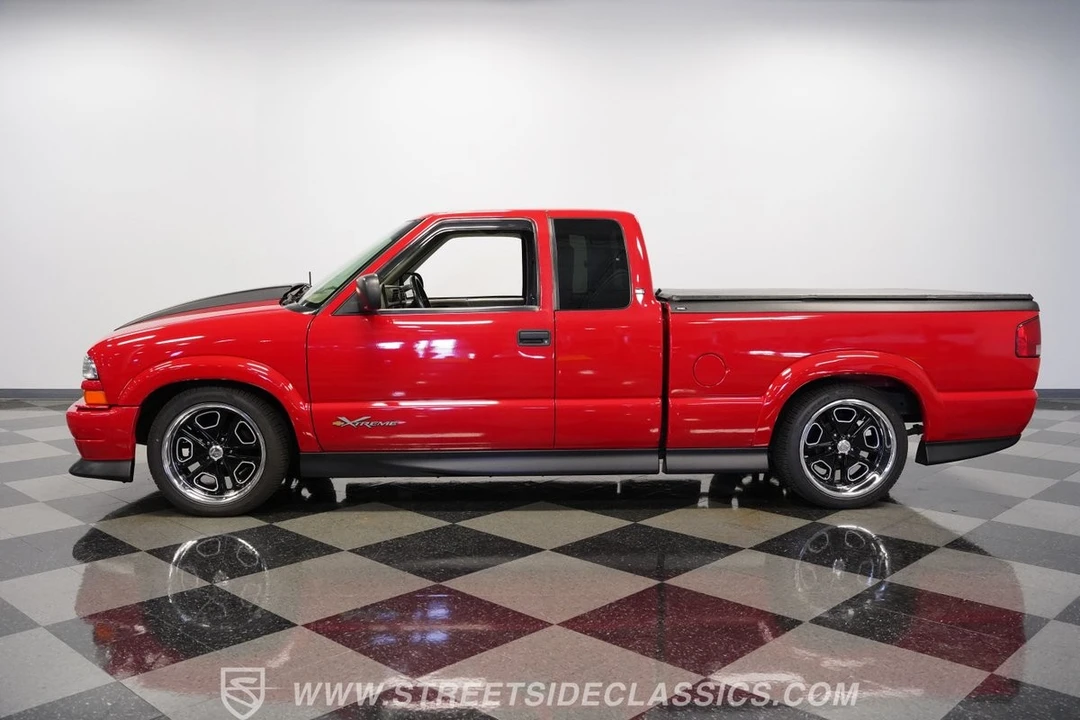 2000 Chevrolet S-10 - Image 9 of 12