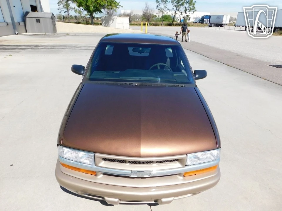 2000 Chevrolet S-10 - Image 10 of 21