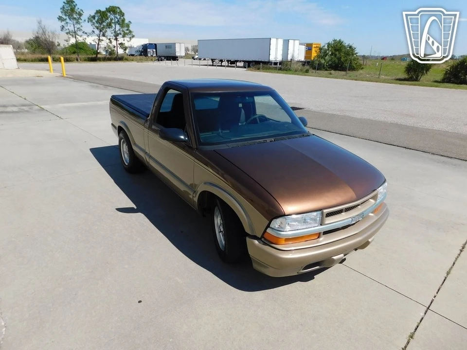 2000 Chevrolet S-10 - Image 14 of 21