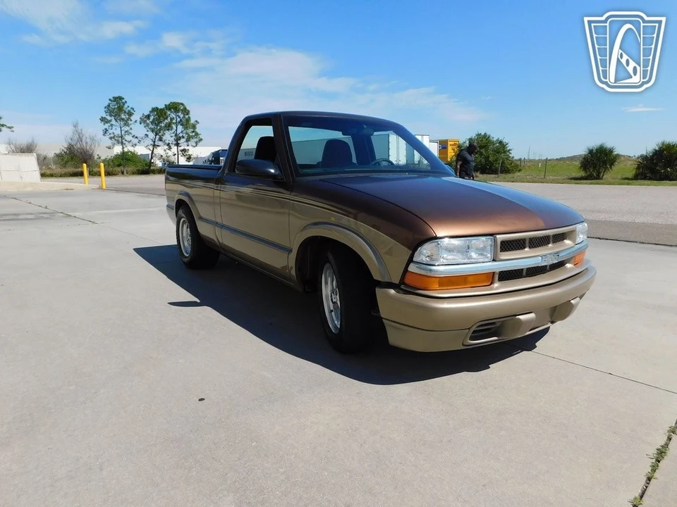 2000 Chevrolet S-10 - Image 13 of 21