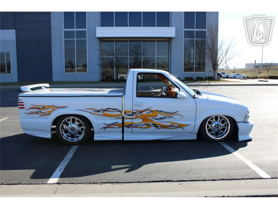 2000 Chevrolet S-10 - Image 22 of 31