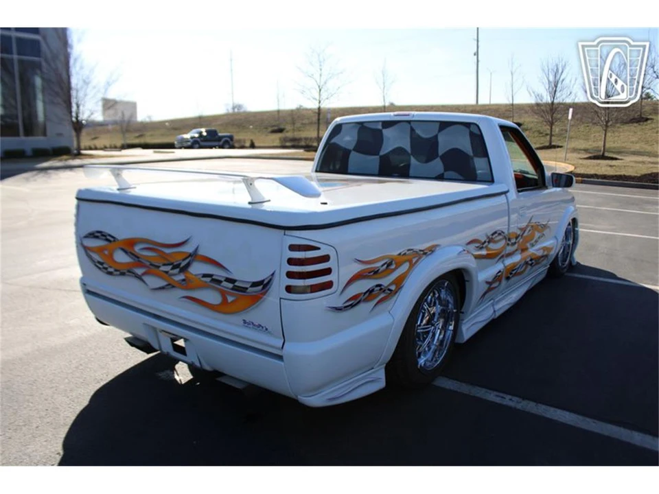 2000 Chevrolet S-10 - Image 17 of 31
