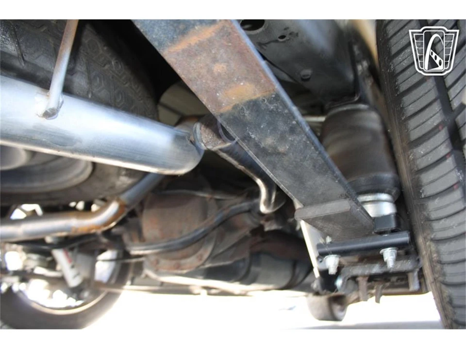 2000 Chevrolet S-10 - Image 13 of 31