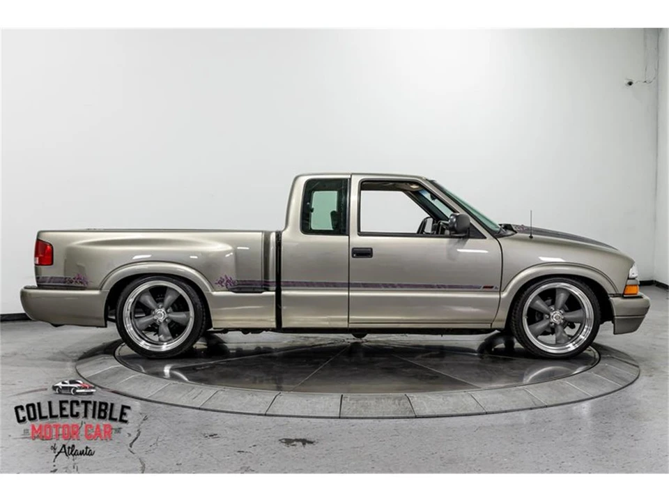 2000 Chevrolet S-10 - Image 19 of 31