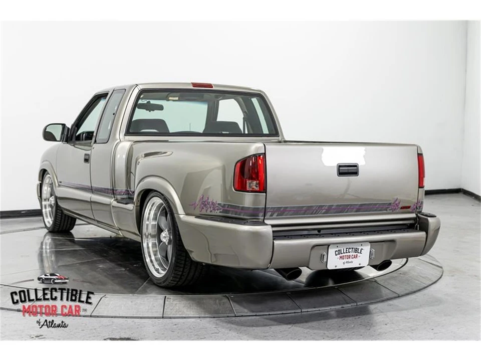 2000 Chevrolet S-10 - Image 12 of 31