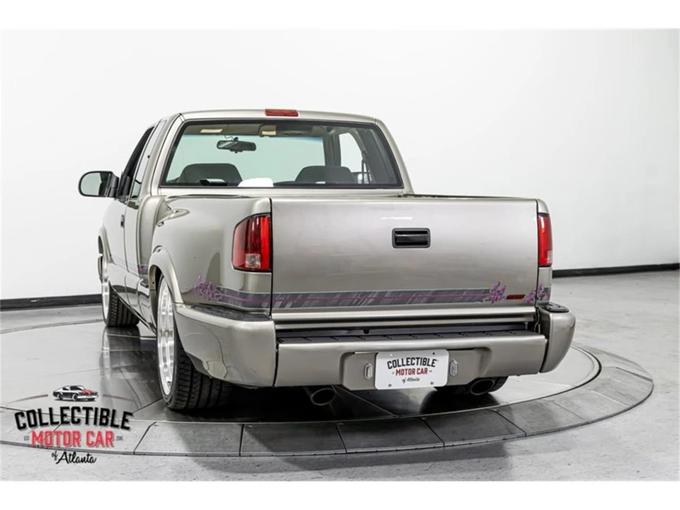 2000 Chevrolet S-10 - Image 13 of 31