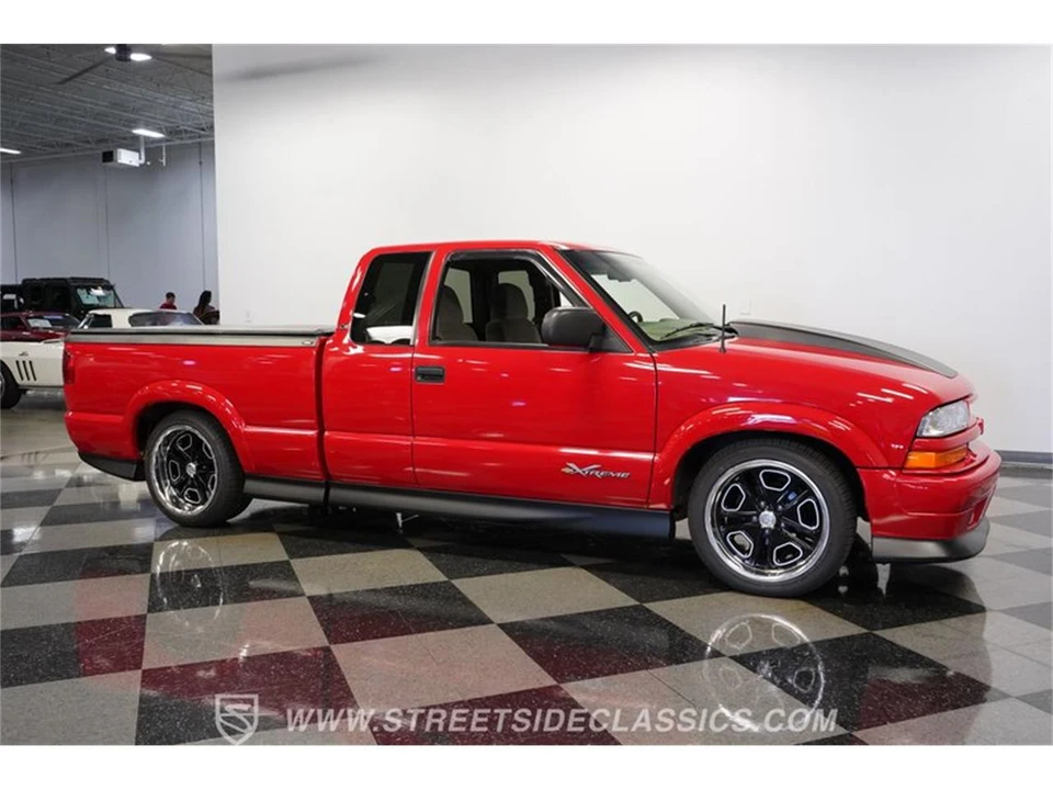 2000 Chevrolet S-10 - Image 14 of 31