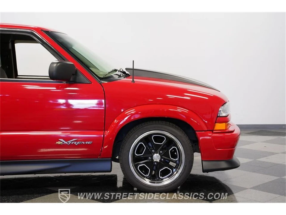 2000 Chevrolet S-10 - Image 29 of 31