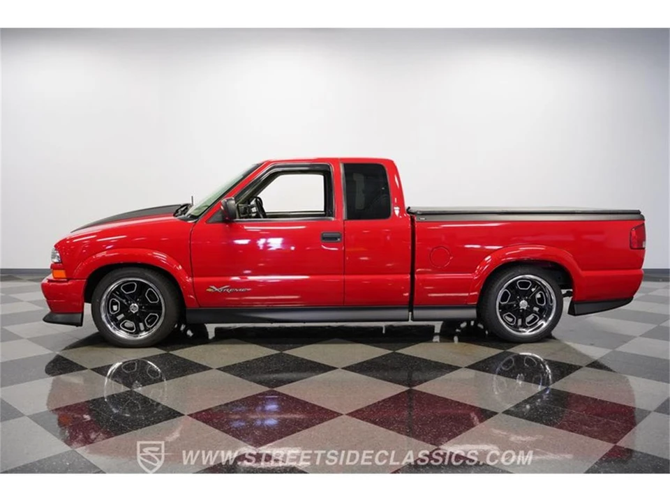 2000 Chevrolet S-10 - Image 6 of 31