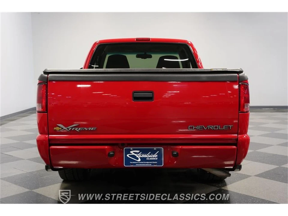 2000 Chevrolet S-10 - Image 9 of 31