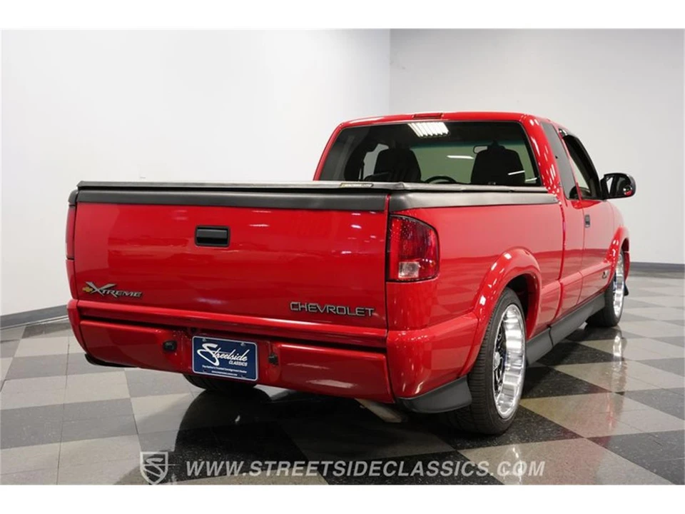 2000 Chevrolet S-10 - Image 10 of 31