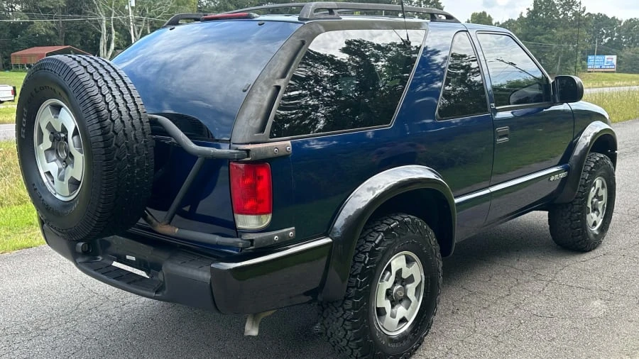 2000 Chevrolet S-10 Blazer 2nd Gen - Image 3 of 12