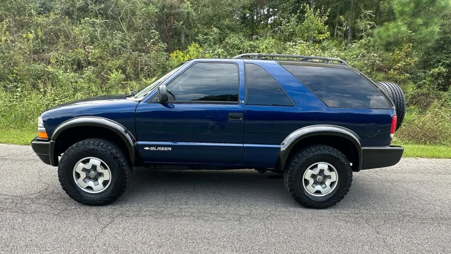 2000 Chevrolet S-10 Blazer 2nd Gen - Image 6 of 12