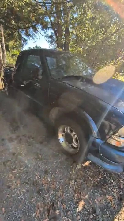2000 Chevrolet S-10 - Image 3 of 3