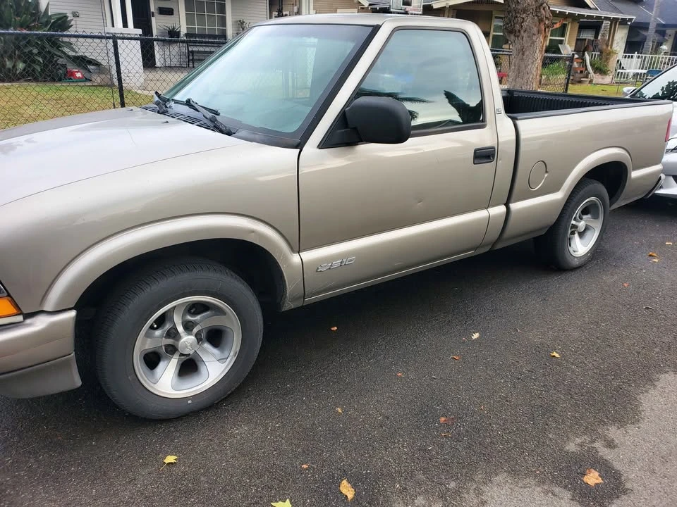 2000 Chevrolet S-10 - Image 5 of 7