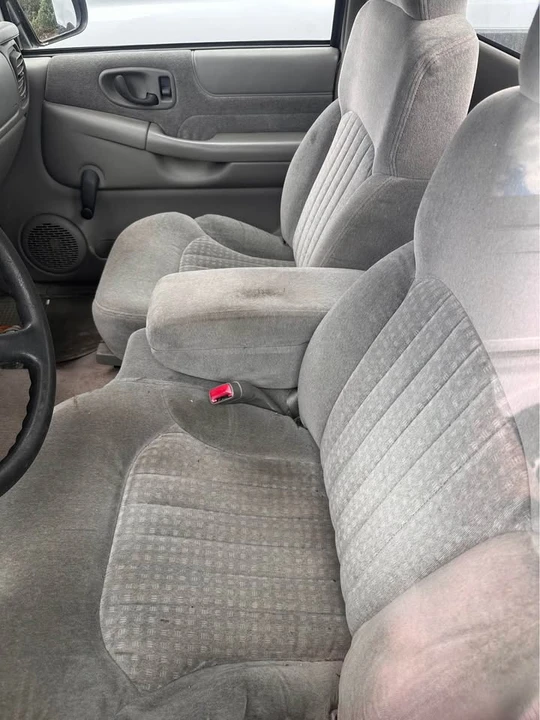 2000 Chevrolet S-10 - Image 19 of 21