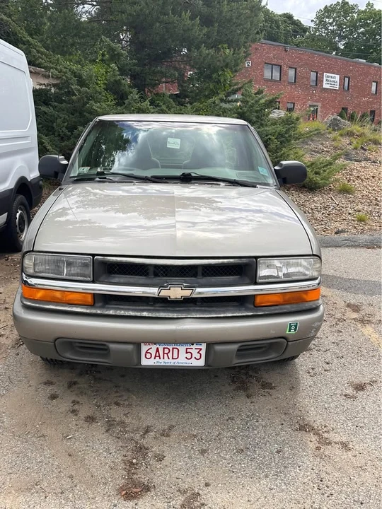 2000 Chevrolet S-10 - Image 12 of 21