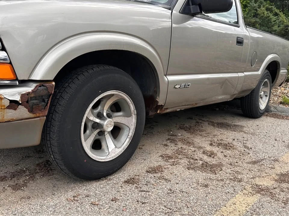 2000 Chevrolet S-10 - Image 11 of 21