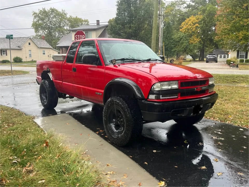 2000 Chevrolet S-10 - Image 4 of 8