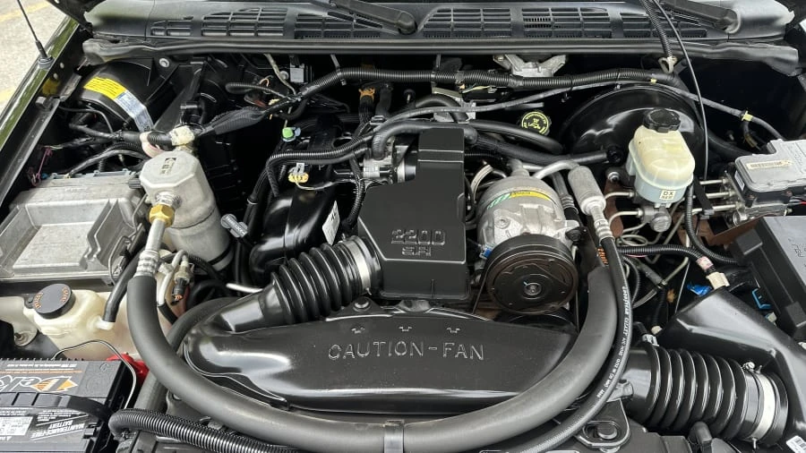 2000 Chevrolet S-10 - Image 4 of 4