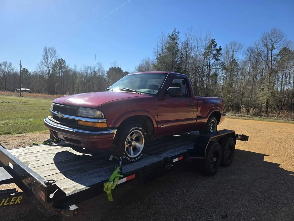 2000 Chevrolet S-10 - Image 6 of 7