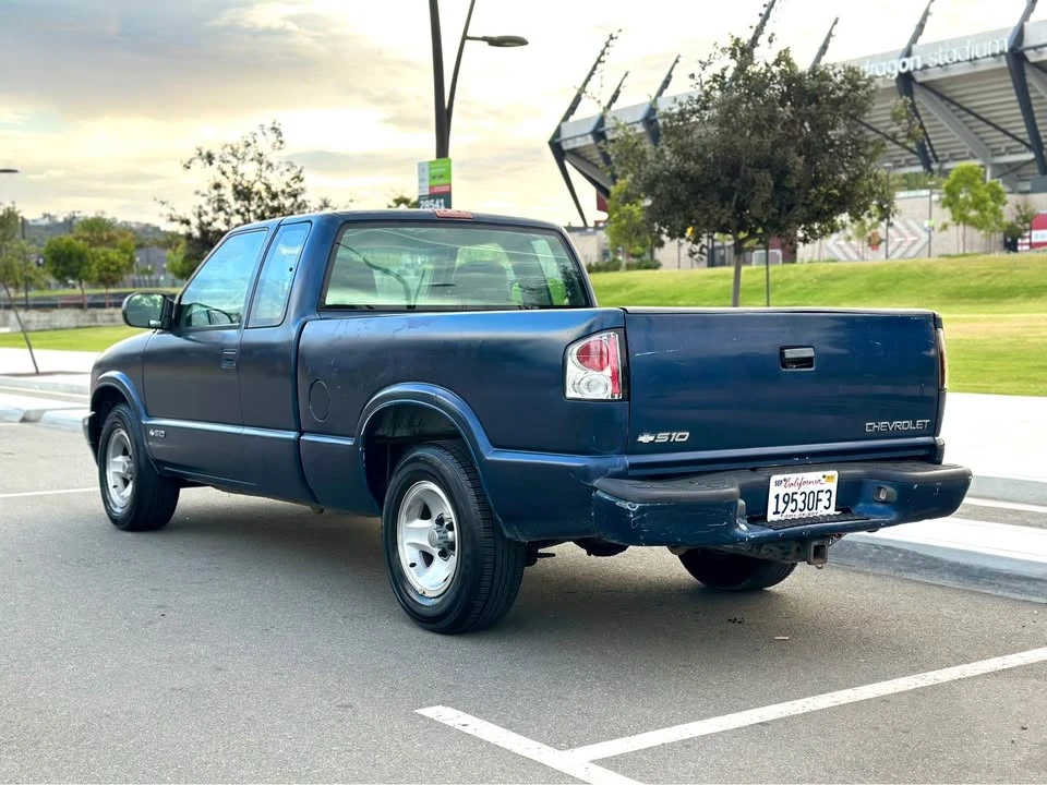2000 Chevrolet S-10 - Image 4 of 13