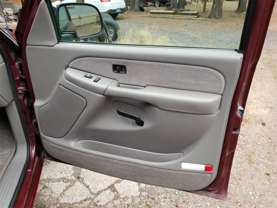 2000 Chevrolet Silverado 1st Gen - Image 30 of 31