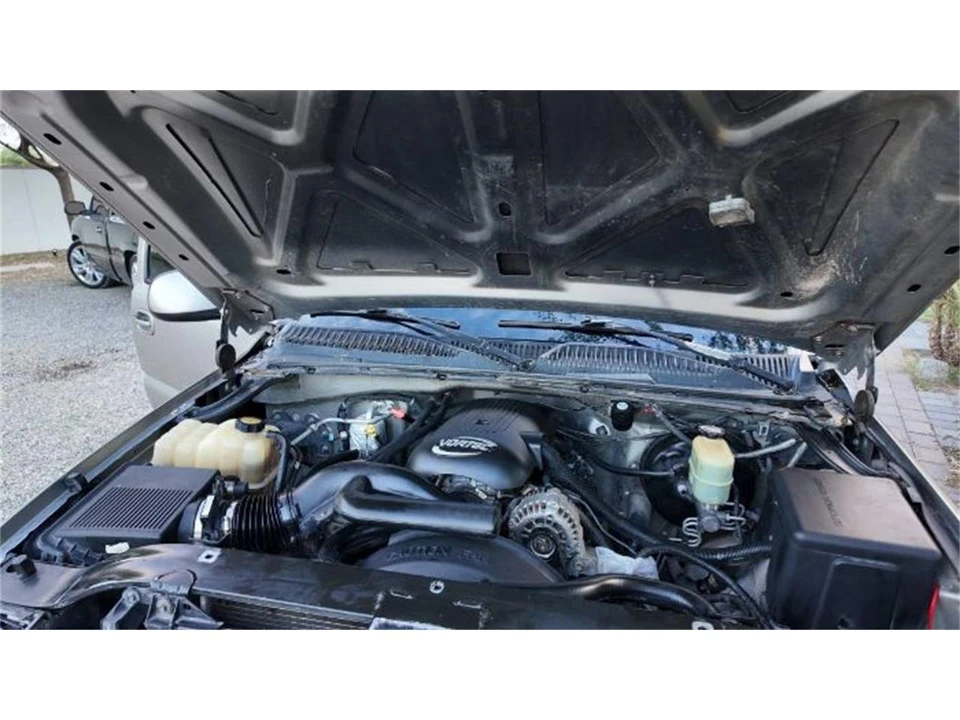 2000 Chevrolet Silverado 1st Gen - Image 4 of 11