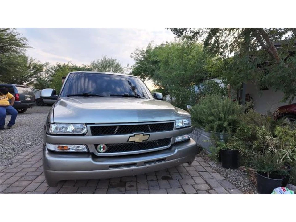 2000 Chevrolet Silverado 1st Gen - Image 5 of 11
