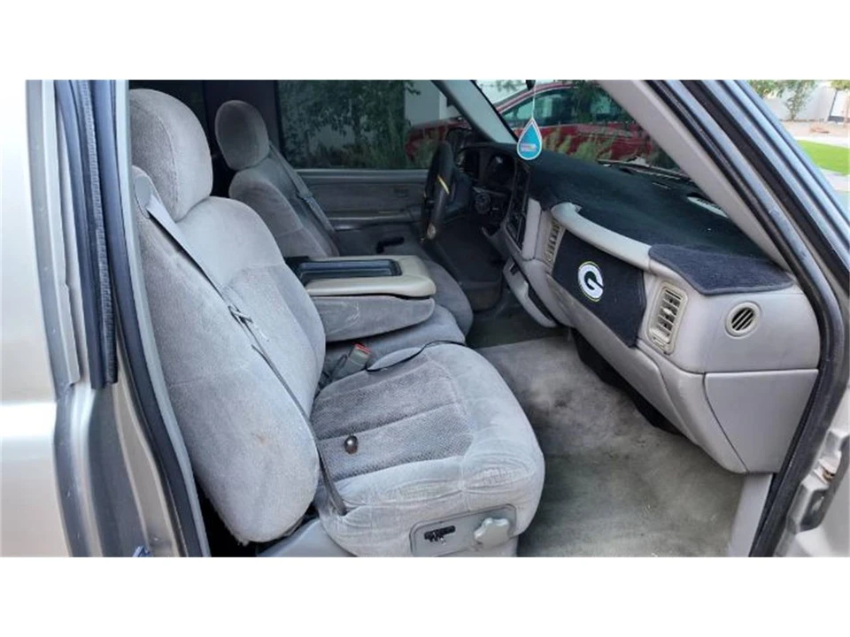2000 Chevrolet Silverado 1st Gen - Image 8 of 11