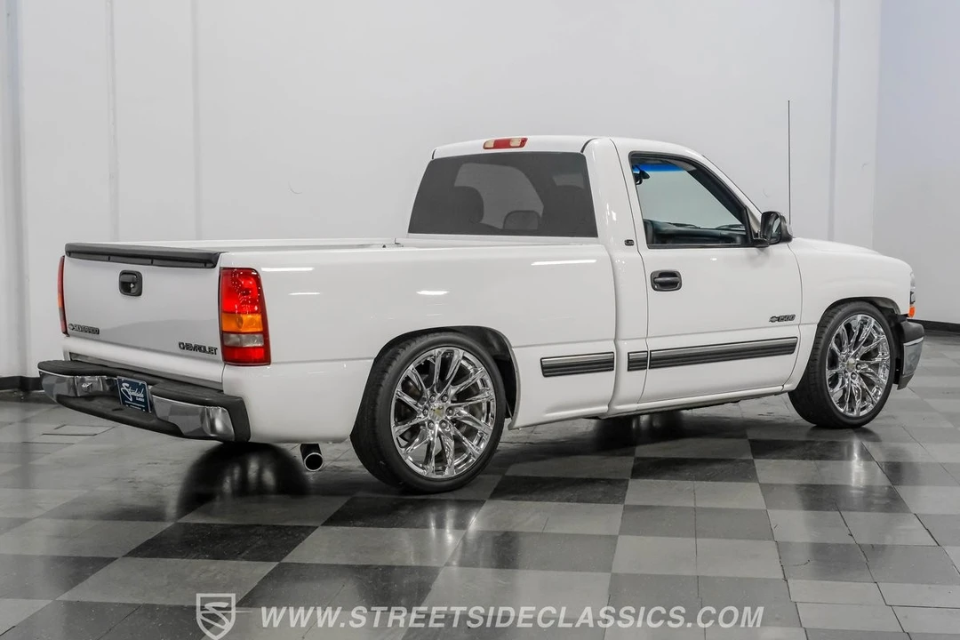 2000 Chevrolet Silverado 1st Gen - Image 11 of 12