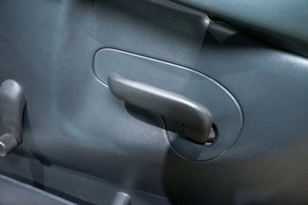 2000 Chevrolet Silverado 1st Gen - Image 14 of 21