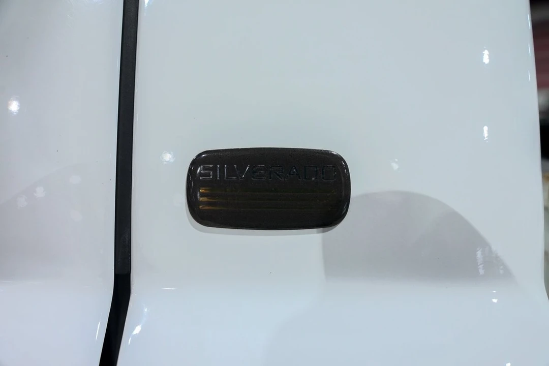 2000 Chevrolet Silverado 1st Gen - Image 4 of 12