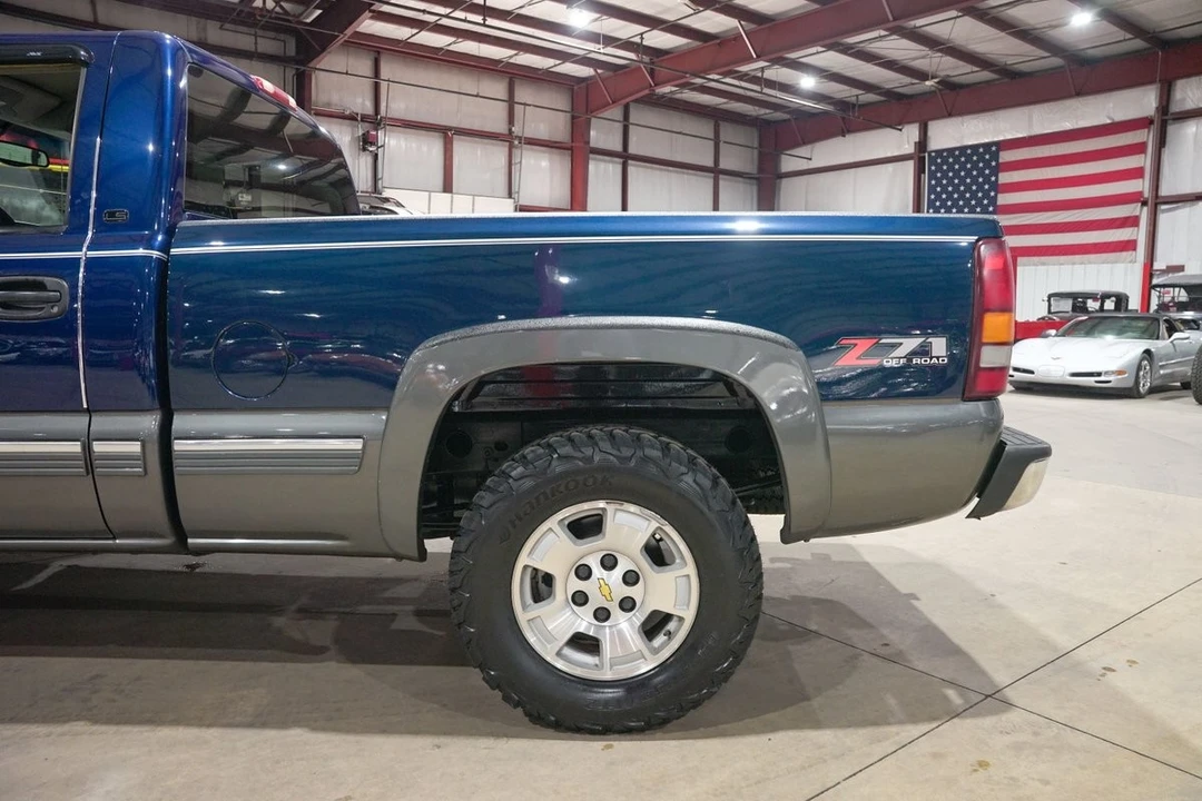 2000 Chevrolet Silverado 1st Gen - Image 5 of 31