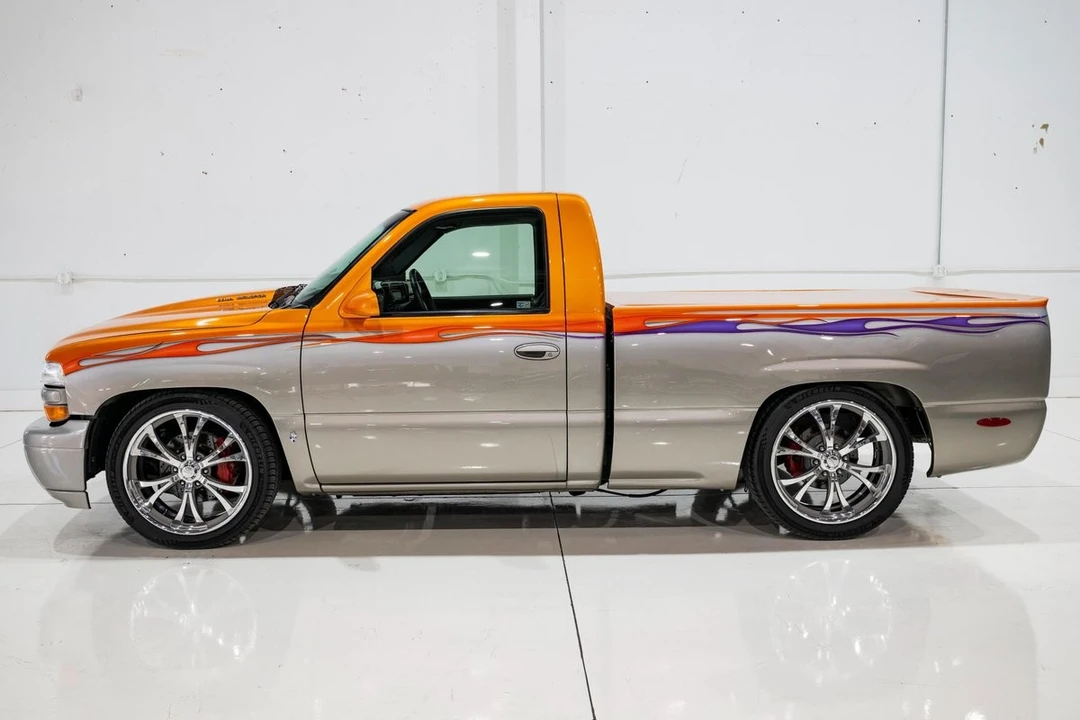 2000 Chevrolet Silverado 1st Gen - Image 2 of 21