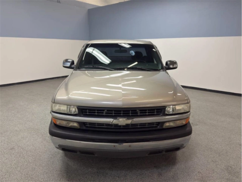 2000 Chevrolet Silverado 1st Gen - Image 10 of 31