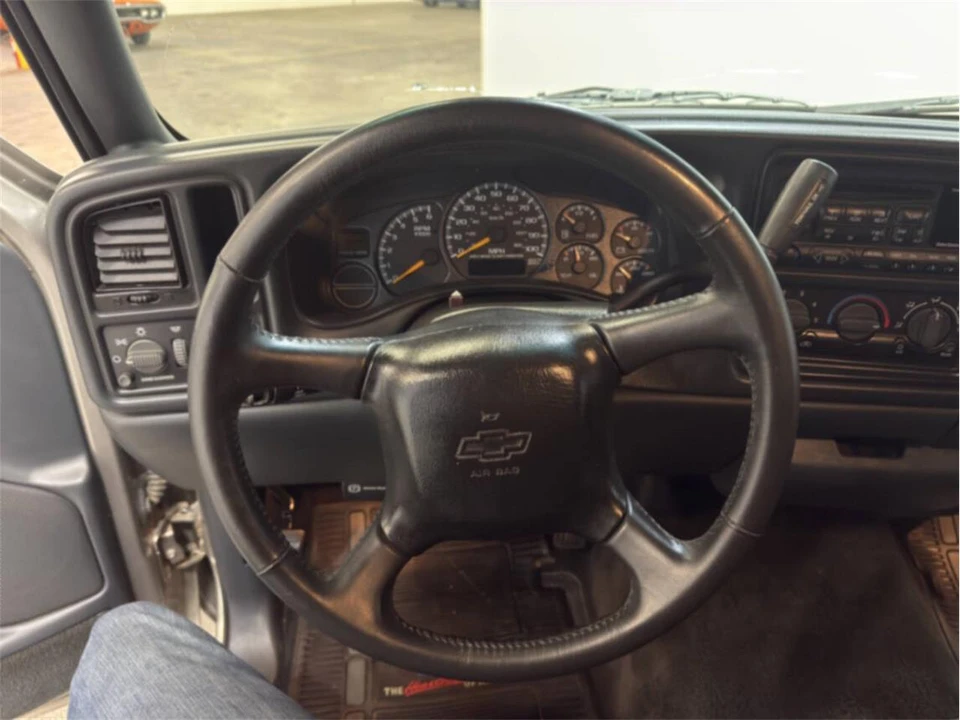 2000 Chevrolet Silverado 1st Gen - Image 18 of 31
