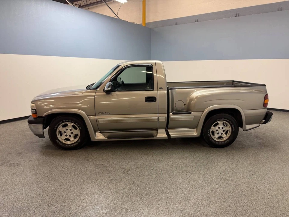 2000 Chevrolet Silverado 1st Gen - Image 3 of 21