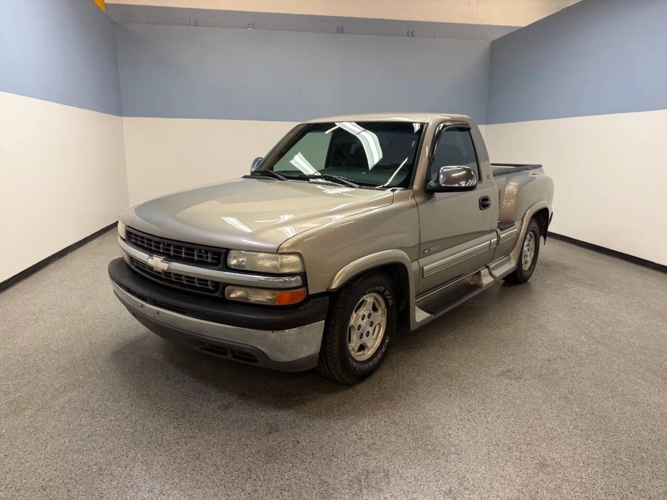 2000 Chevrolet Silverado 1st Gen - Image 2 of 21